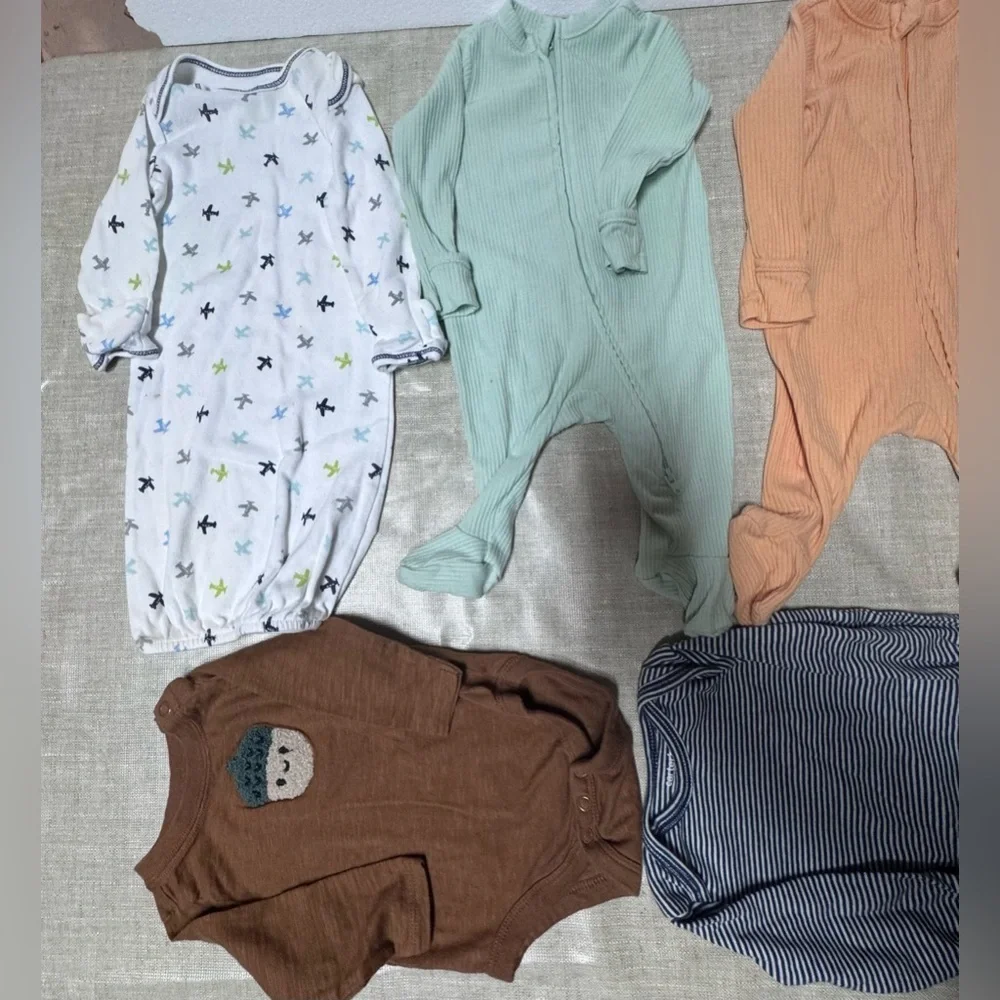 Old Navy Bundle Peach Baby Boy Onesie